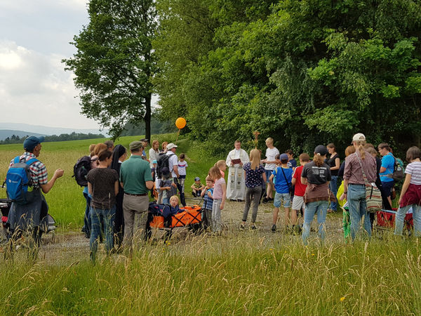 Station beim Unterwegsgottesdienst Station beim Unterwegsgottesdienst